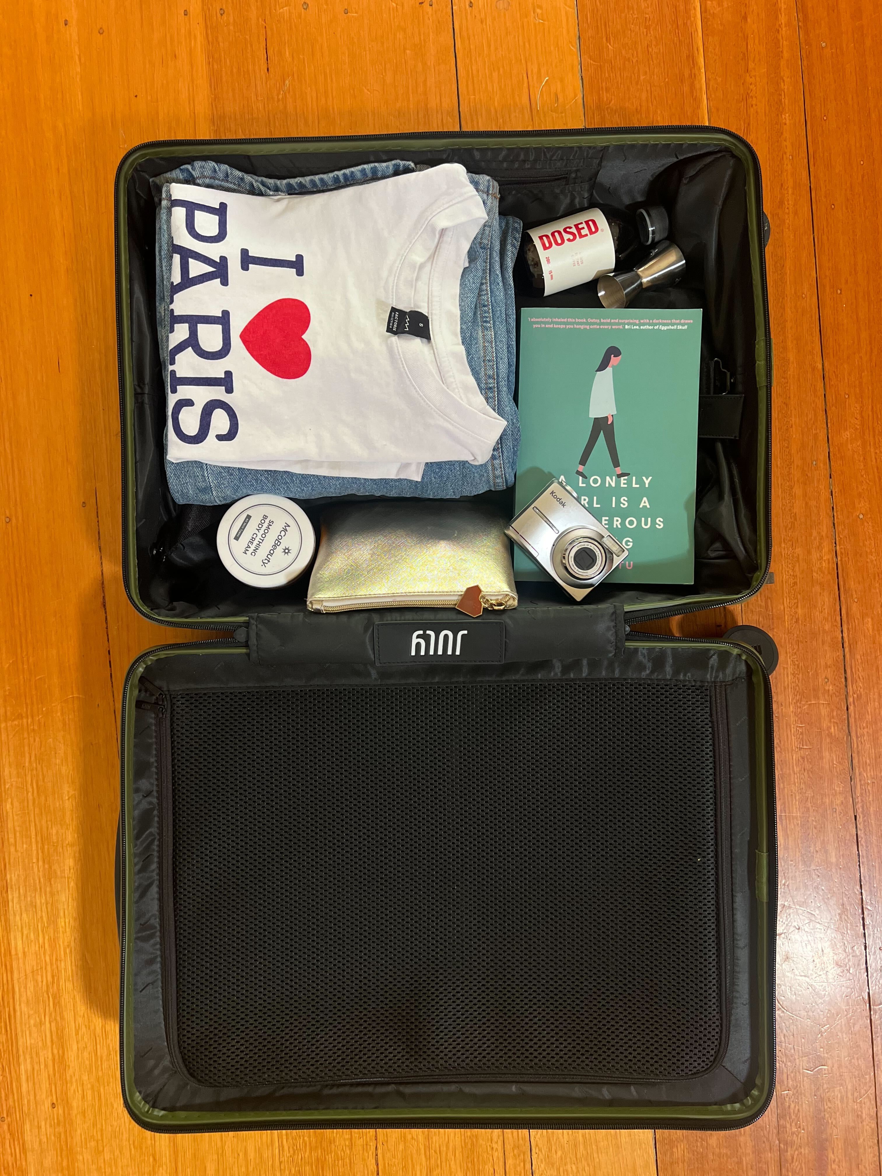 5 Travel Hacks for 2026 That’ll Actually Save You Time, Space & Sanity